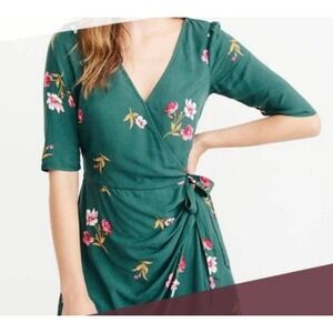 Abercrombie & Fitch Green Floral Faux Wrap Mini Dress Short Sleeve Womens Small